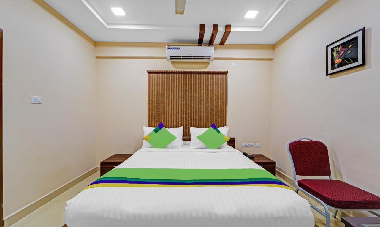 Treebo Trend Aadvik Sai Residency Hotel Ченай Екстериор снимка