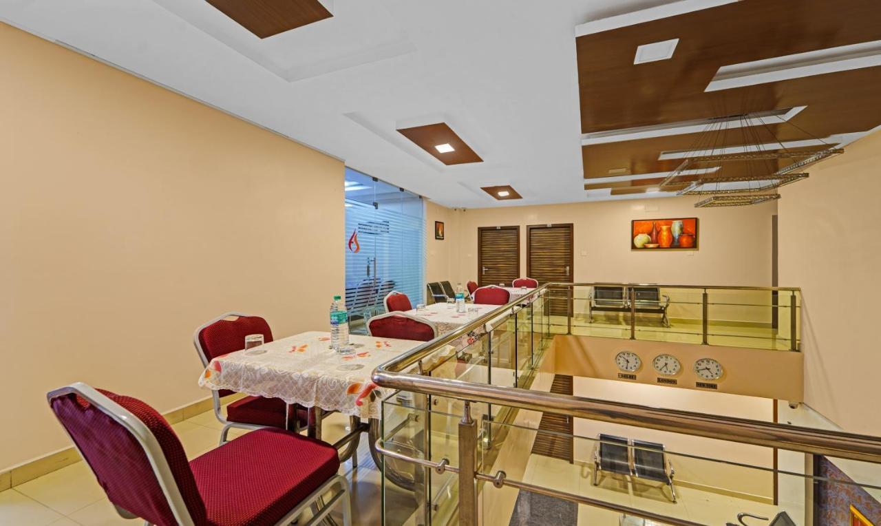 Treebo Trend Aadvik Sai Residency Hotel Ченай Екстериор снимка