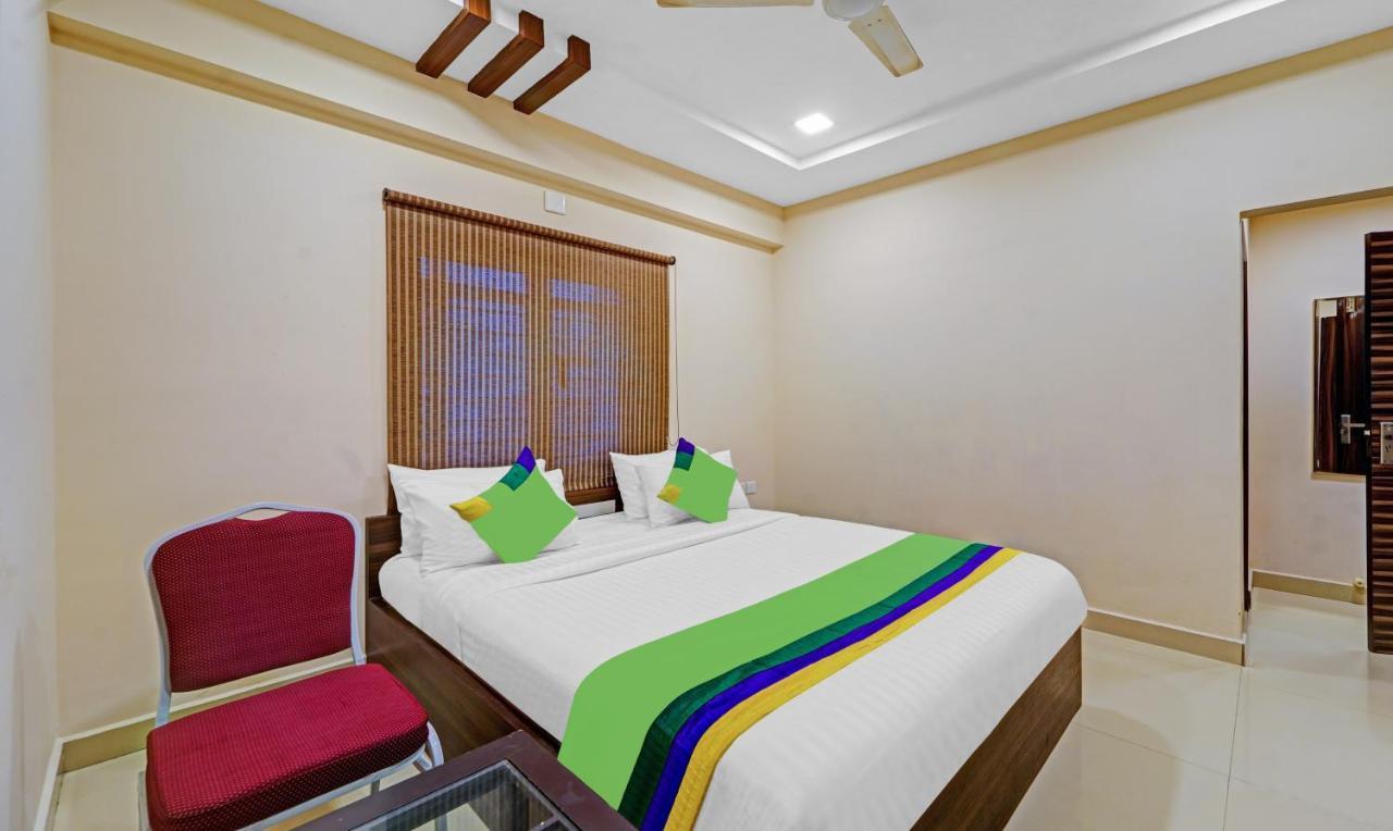 Treebo Trend Aadvik Sai Residency Hotel Ченай Екстериор снимка