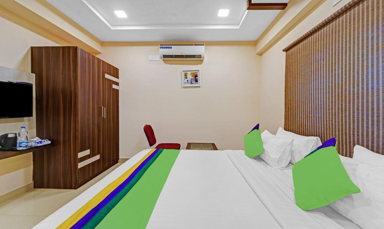 Treebo Trend Aadvik Sai Residency Hotel Ченай Екстериор снимка